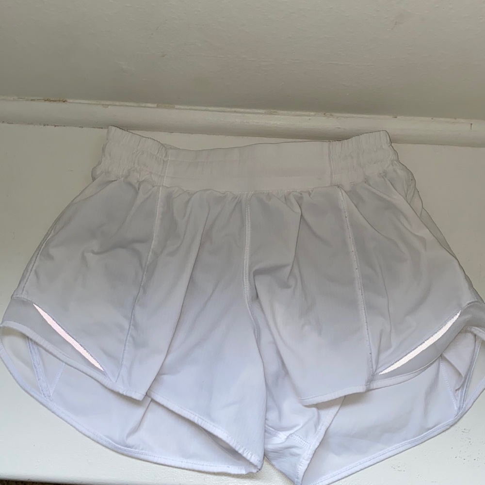 super cute white Lululemon shorts!